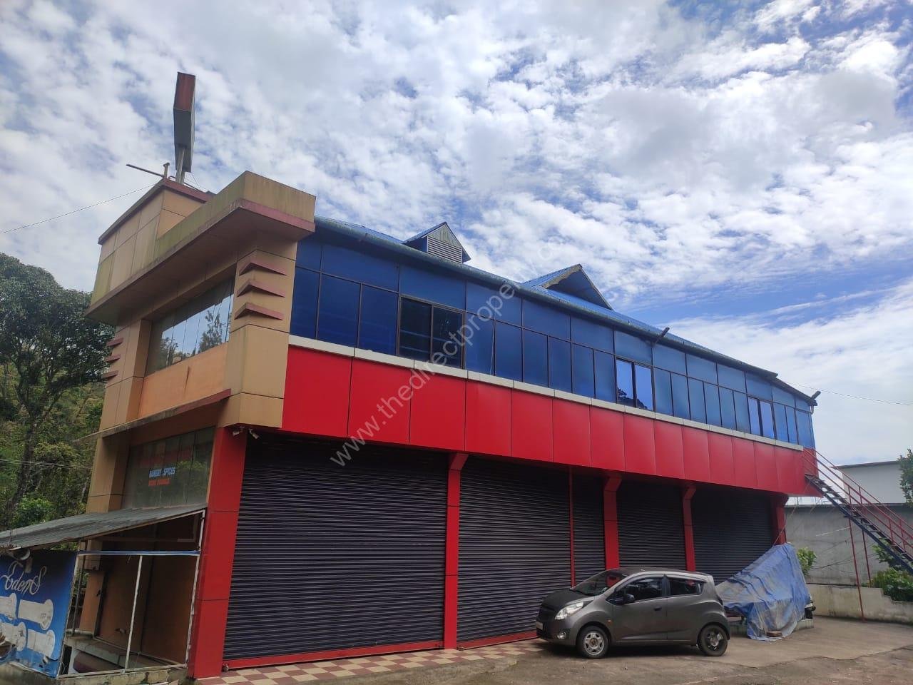 Hotel Building for sale in Anakkara