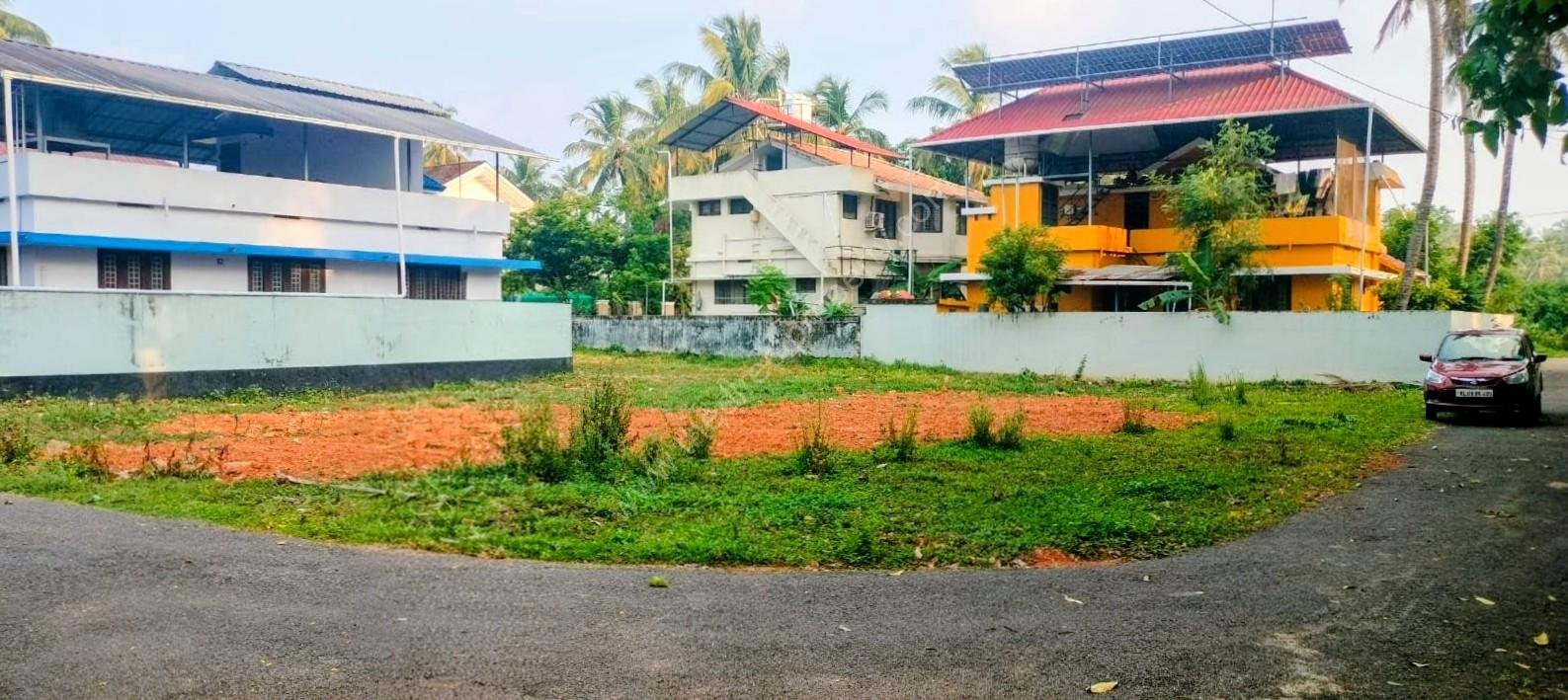 Residential plot for sale in Thrissur