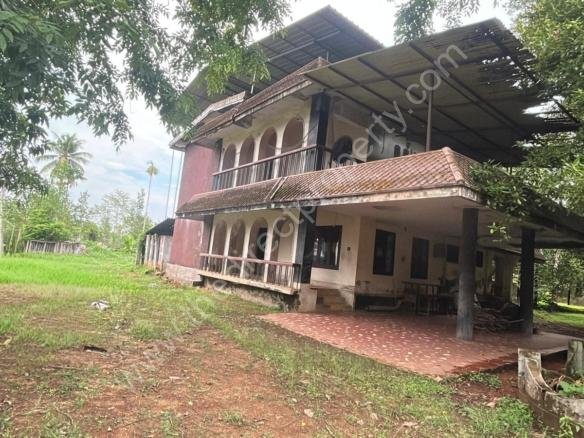 Land for sale in Eravathoor