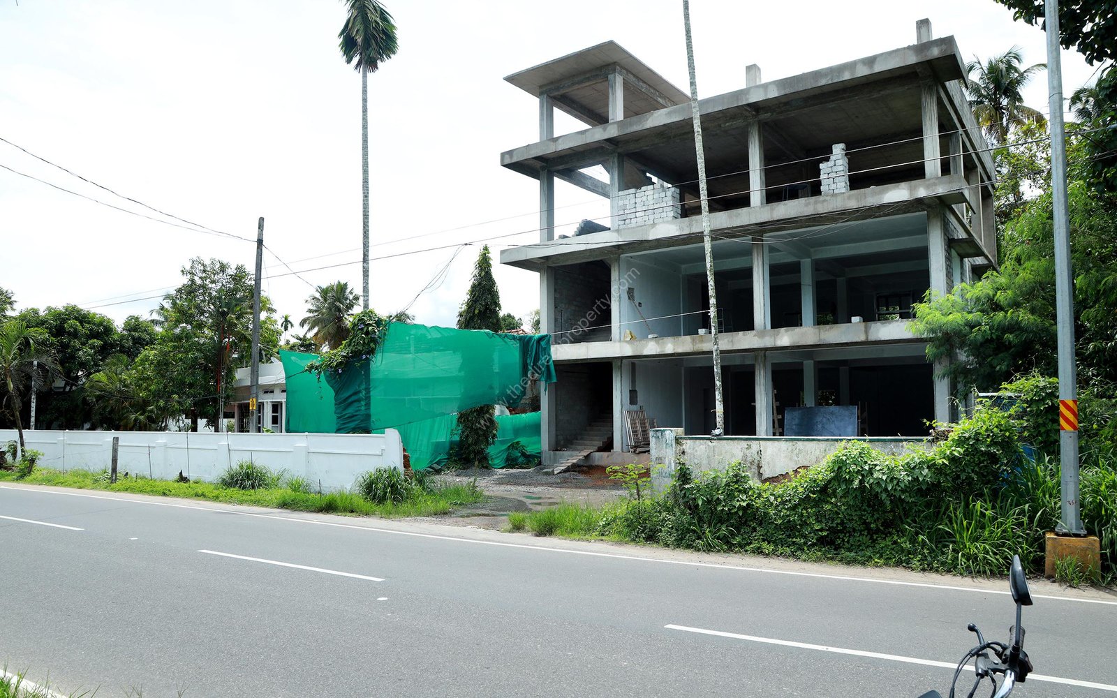 GEO_1120 Commercial Building for Rent in Cherai