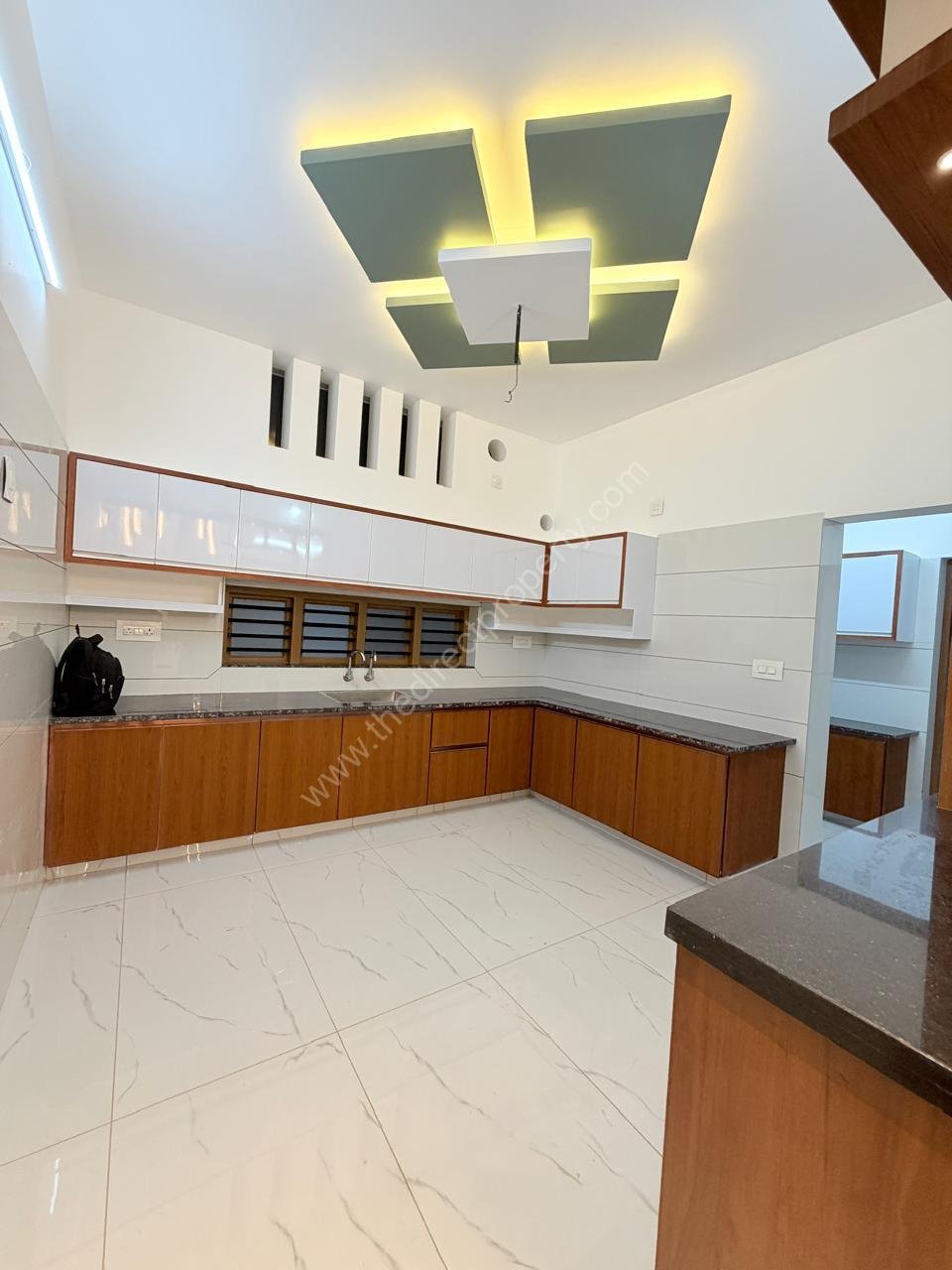 Elegant 4 BHK newly built House for Sale in Mannuthy