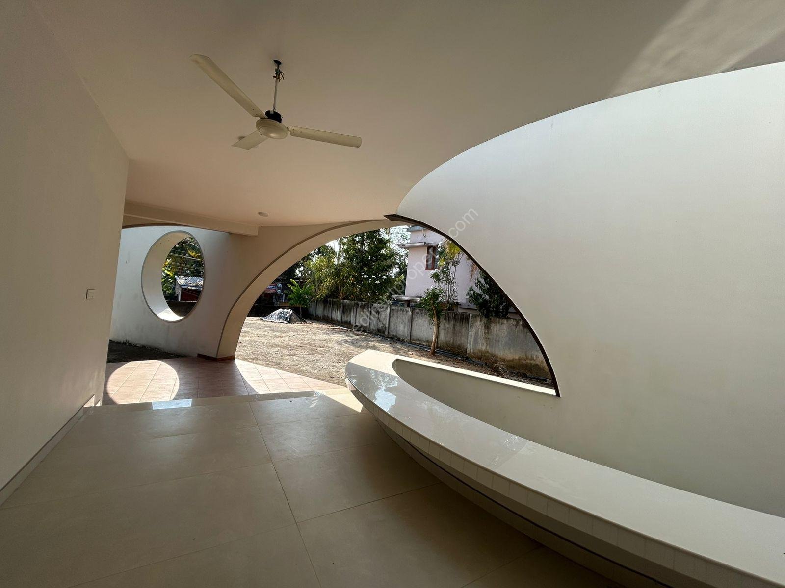Modern House For sale in Murukkumpuzha