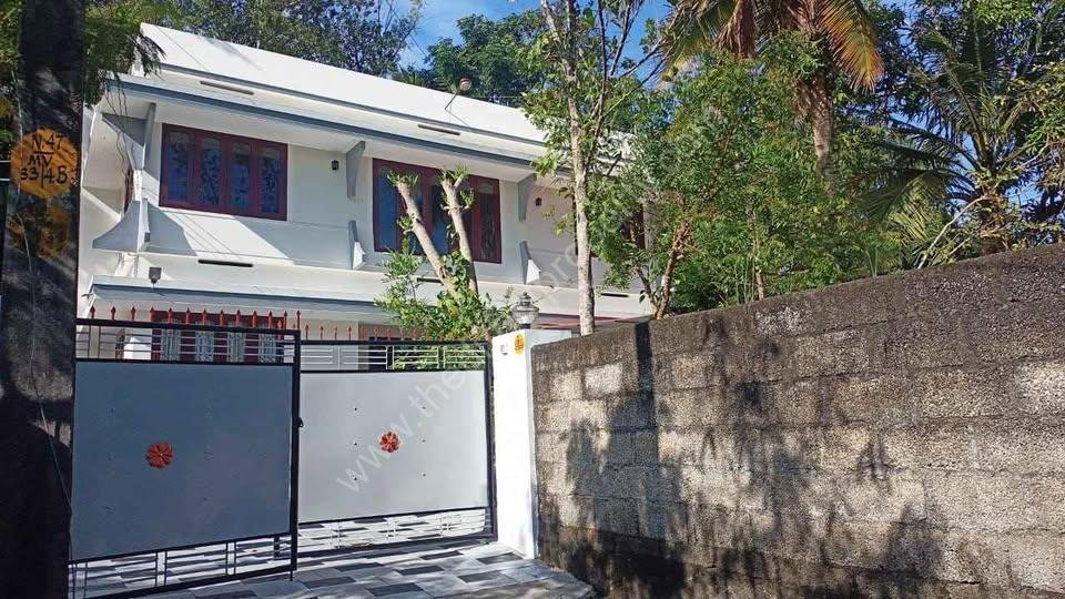 1st floor house rent in Mannanthala