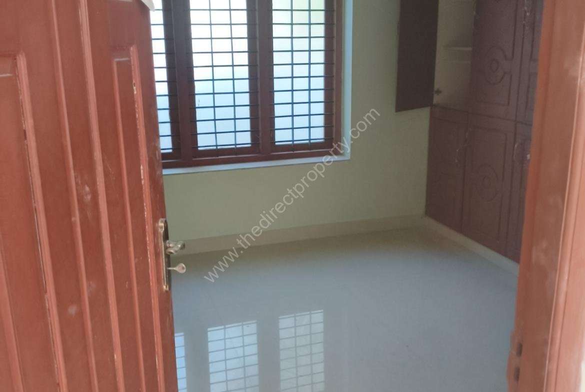House for sale in Vallakadavu