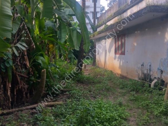 Land for sale in Tripunithura, Kochi