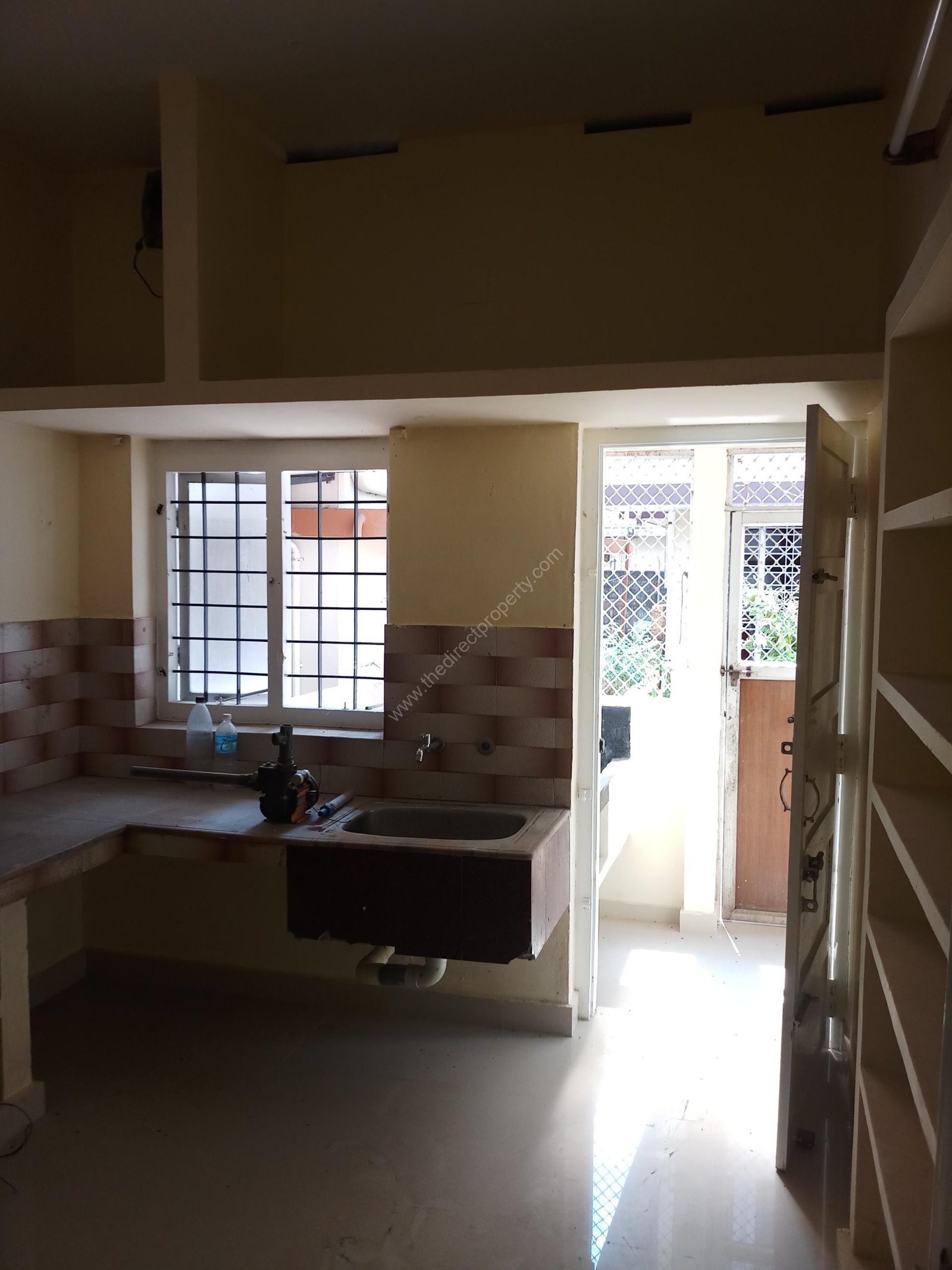5 Cents 1600 Sqft G+1 House in Kadavanthara