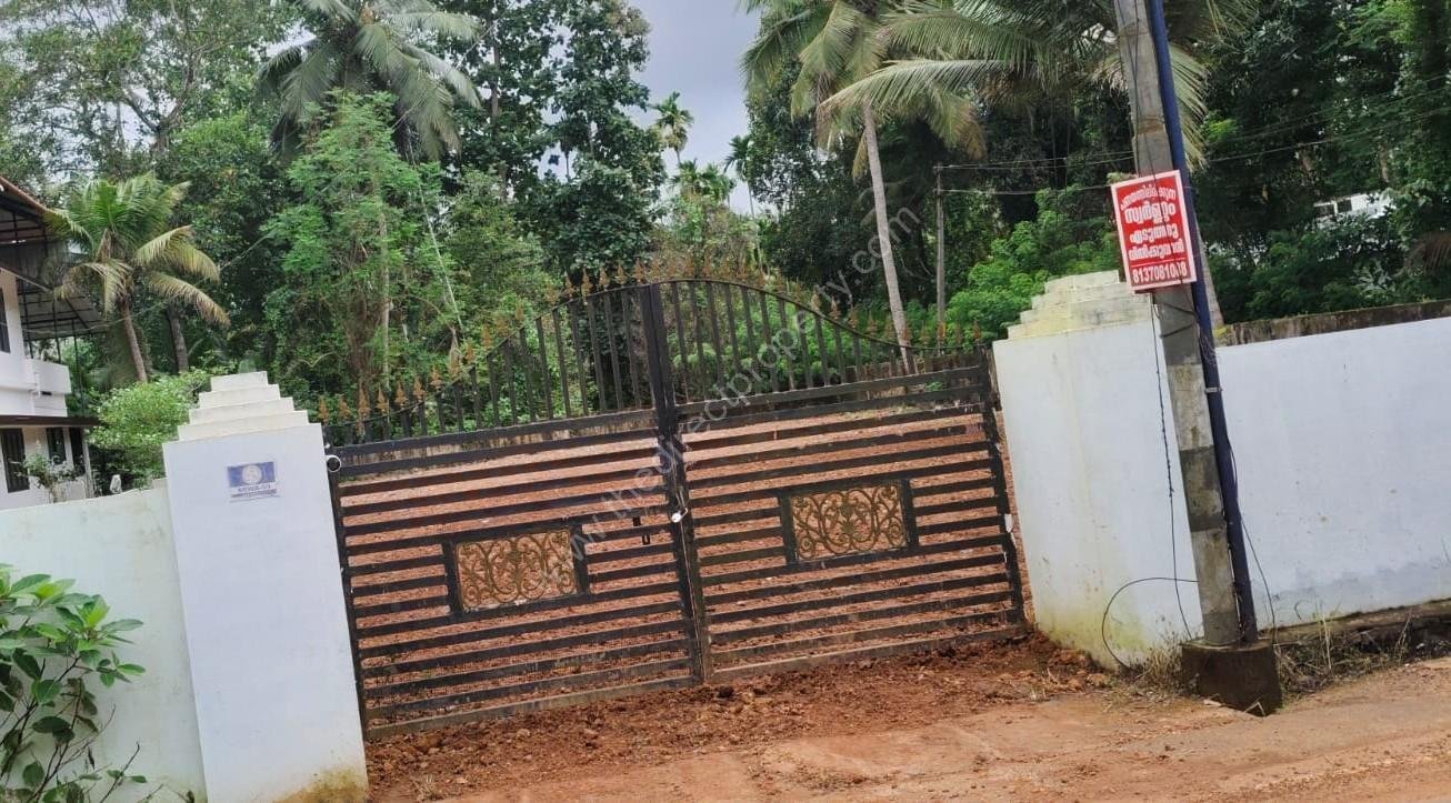 17 Cent Plot for sale in Vaikom town