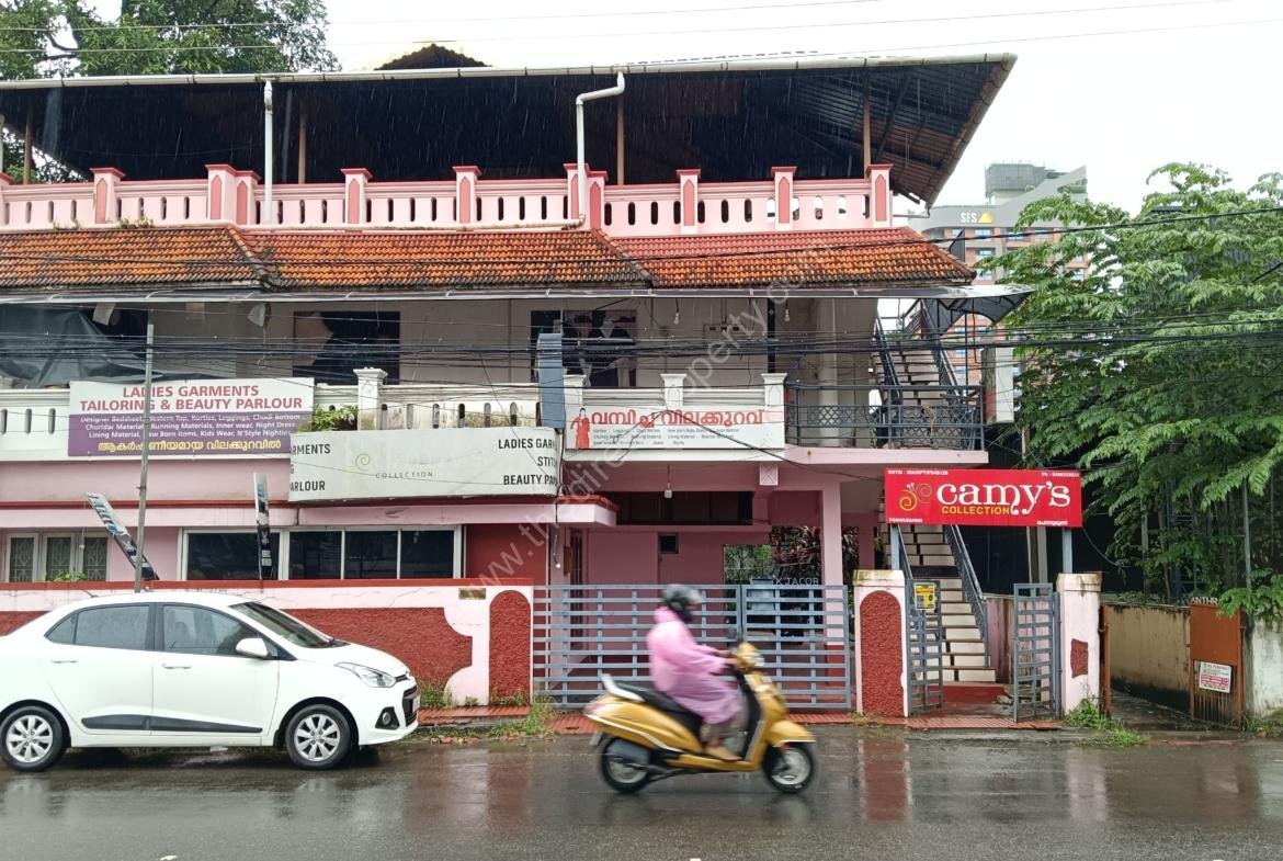 Commercial Plot For Sale at Vyttila