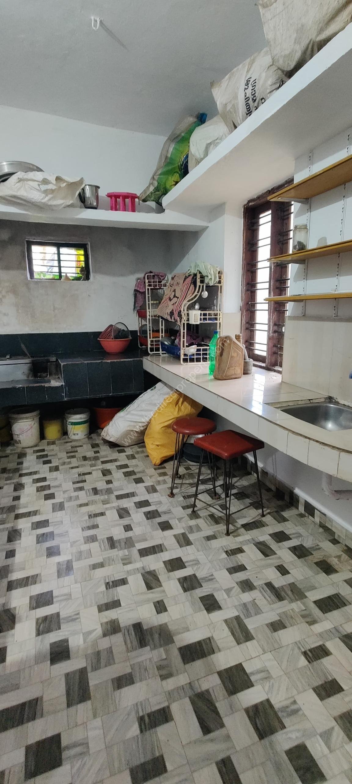 Kitchen 3bhk with 22.5 cent land for sale in Naduvil