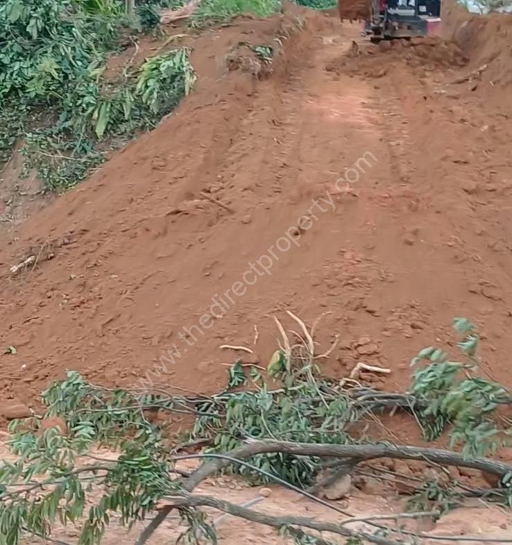 Land ideal for resorts in Kakkadam poyil