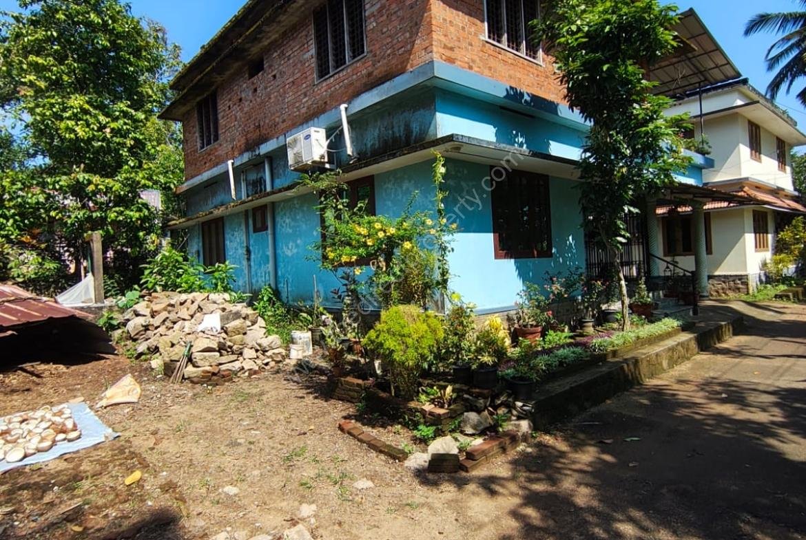 Land and house for sale in Chengannur