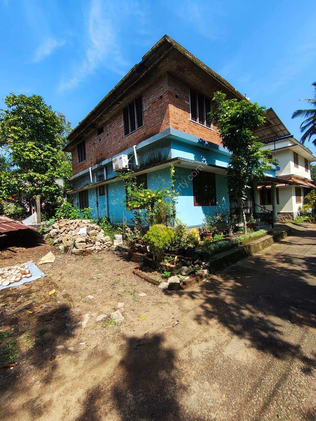 Land and house for sale in Chengannur